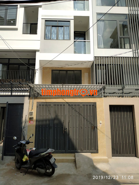 Cho nữ thuê Phòng trọ quận Bình Thạnh, 25m2 mới đẹp, ban công, cửa sổ, hẻm 7m. Giá rẻ nhất khu này.