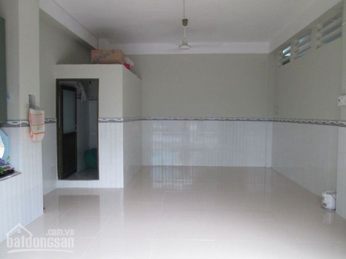 Cho thuê phòng DT 20m2, giá 3triệu/ tháng, có máy lạnh LH: 0914629964